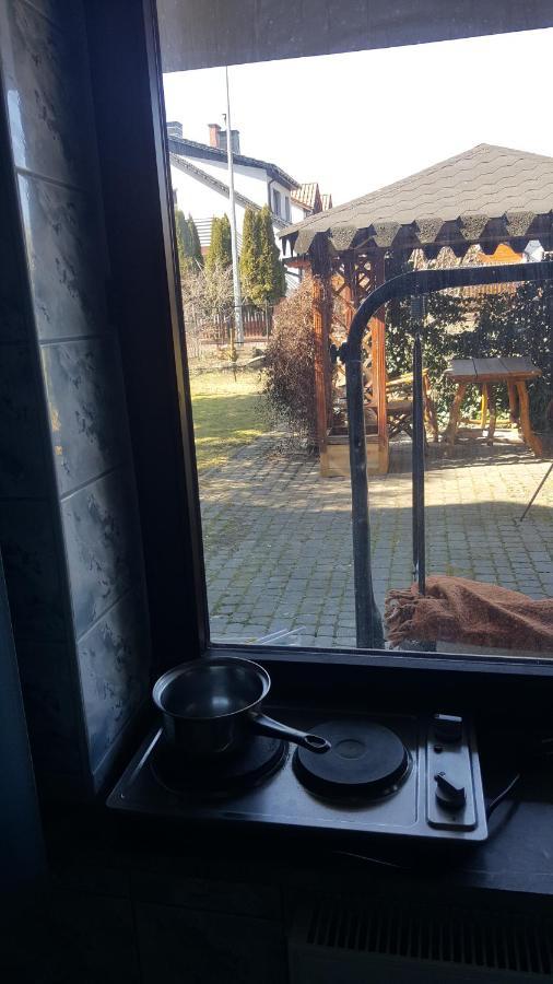 Pod Srebrna Roza Apartment Checiny  Bagian luar foto