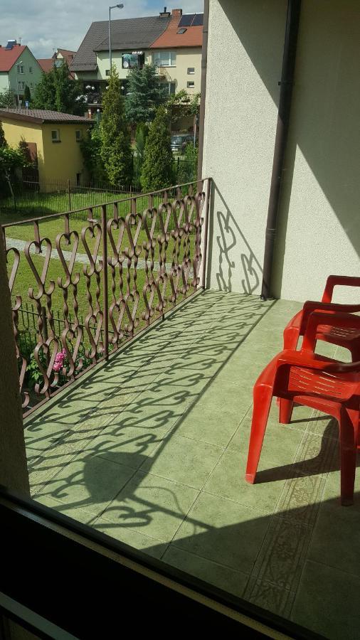Pod Srebrna Roza Apartment Checiny  Bagian luar foto